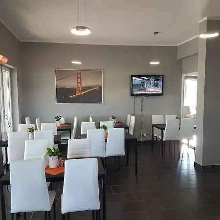 Alojamento de Acomodação e Pequeno-almoço Fus